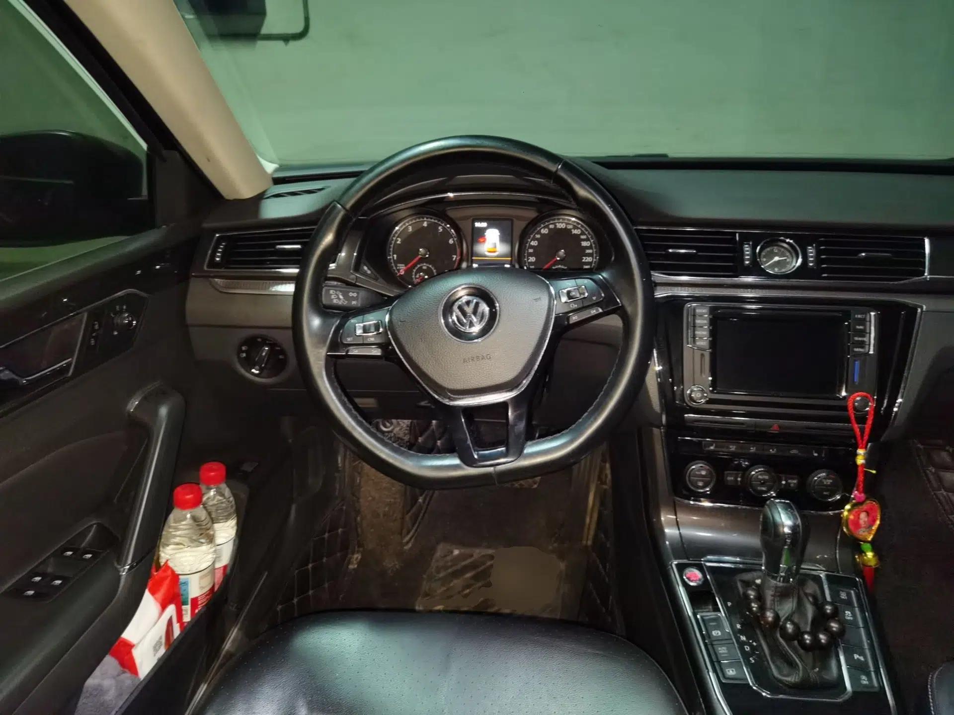 Volkswagen Passat 2017 330TSI DSG Prestige Edition — миниатюра 10