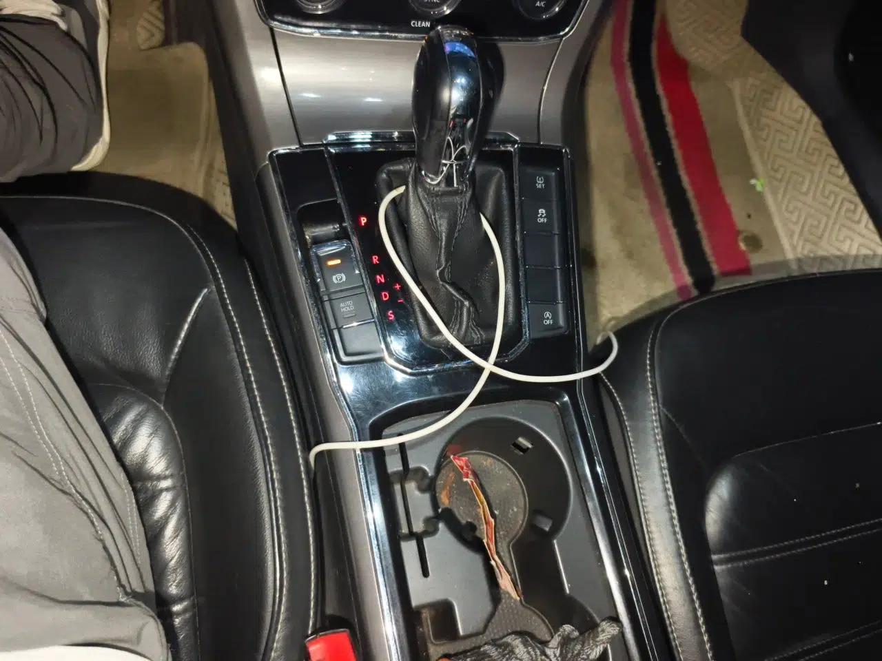 Volkswagen Passat 2016 330TSI DSG Luxury Edition — миниатюра 14