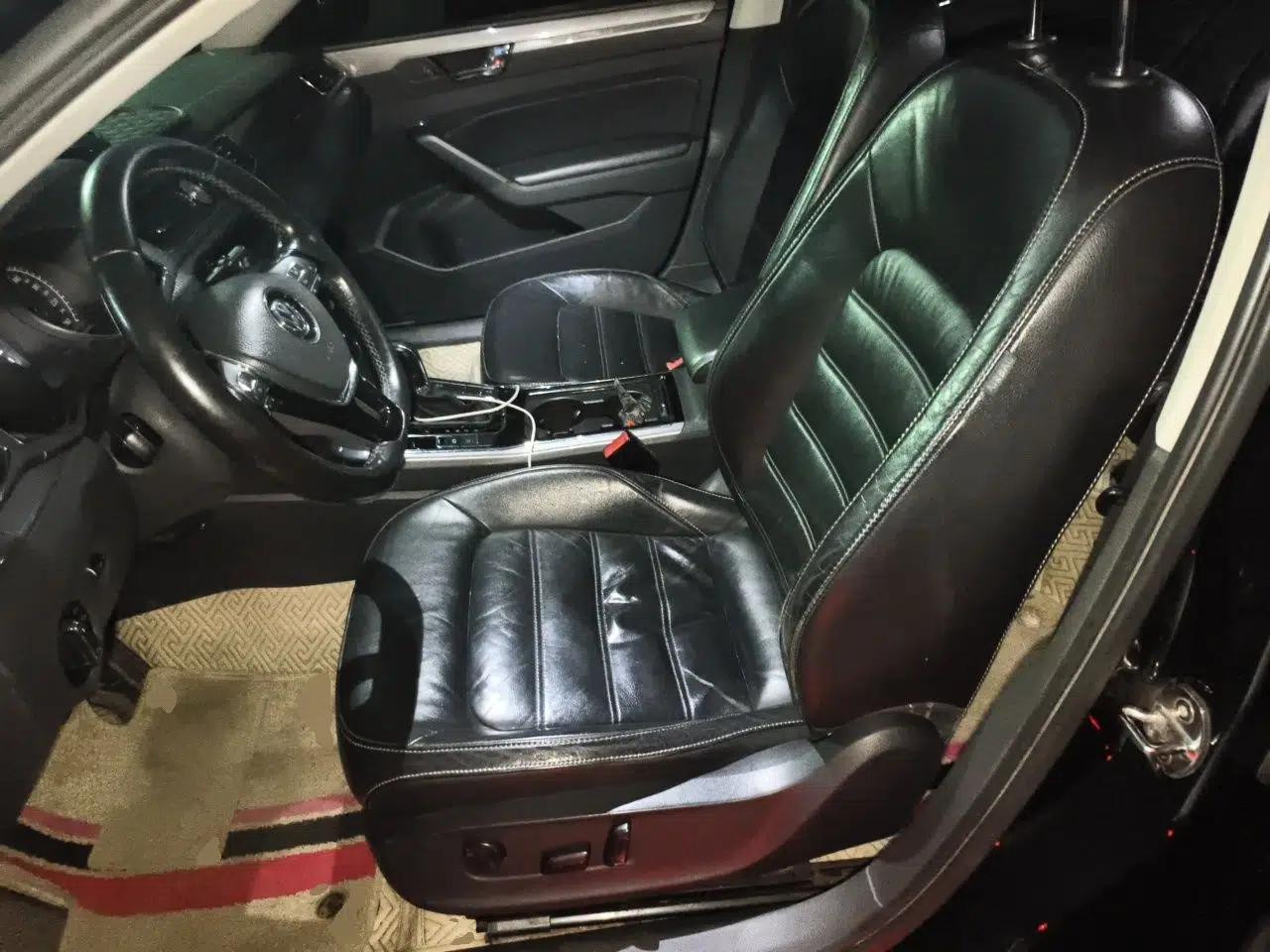 Volkswagen Passat 2016 330TSI DSG Luxury Edition — миниатюра 15