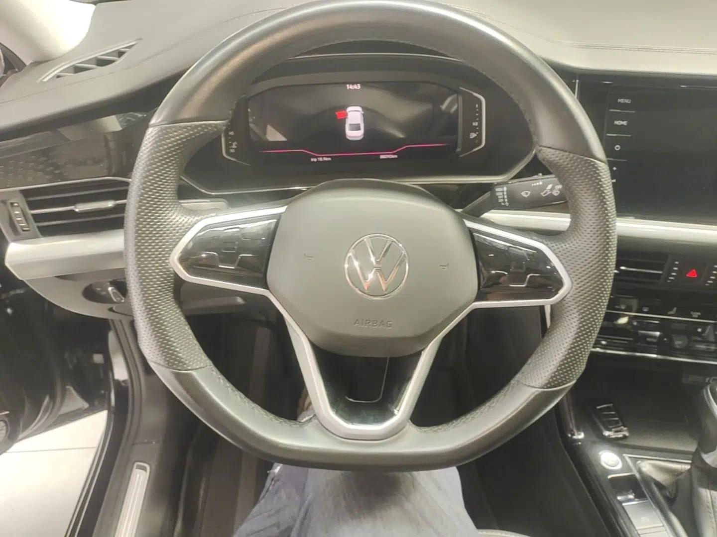 Volkswagen Passat 2023 Facelift 330TSI Luxury Edition — миниатюра 13