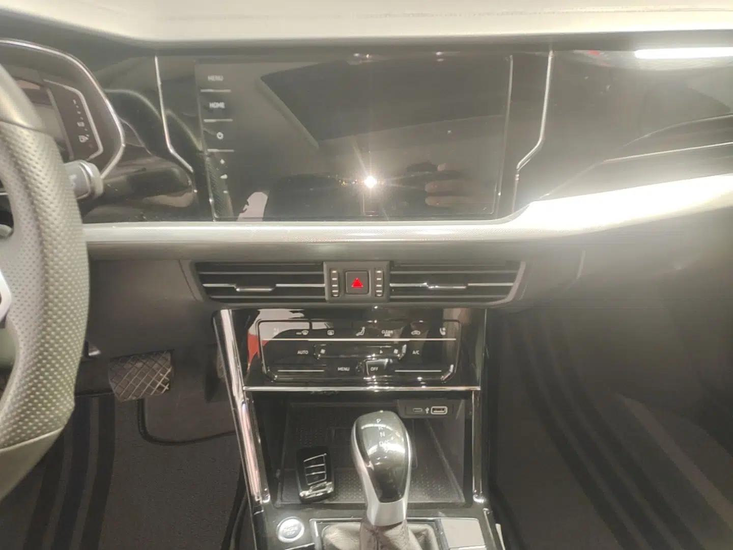 Volkswagen Passat 2023 Facelift 330TSI Luxury Edition — миниатюра 15