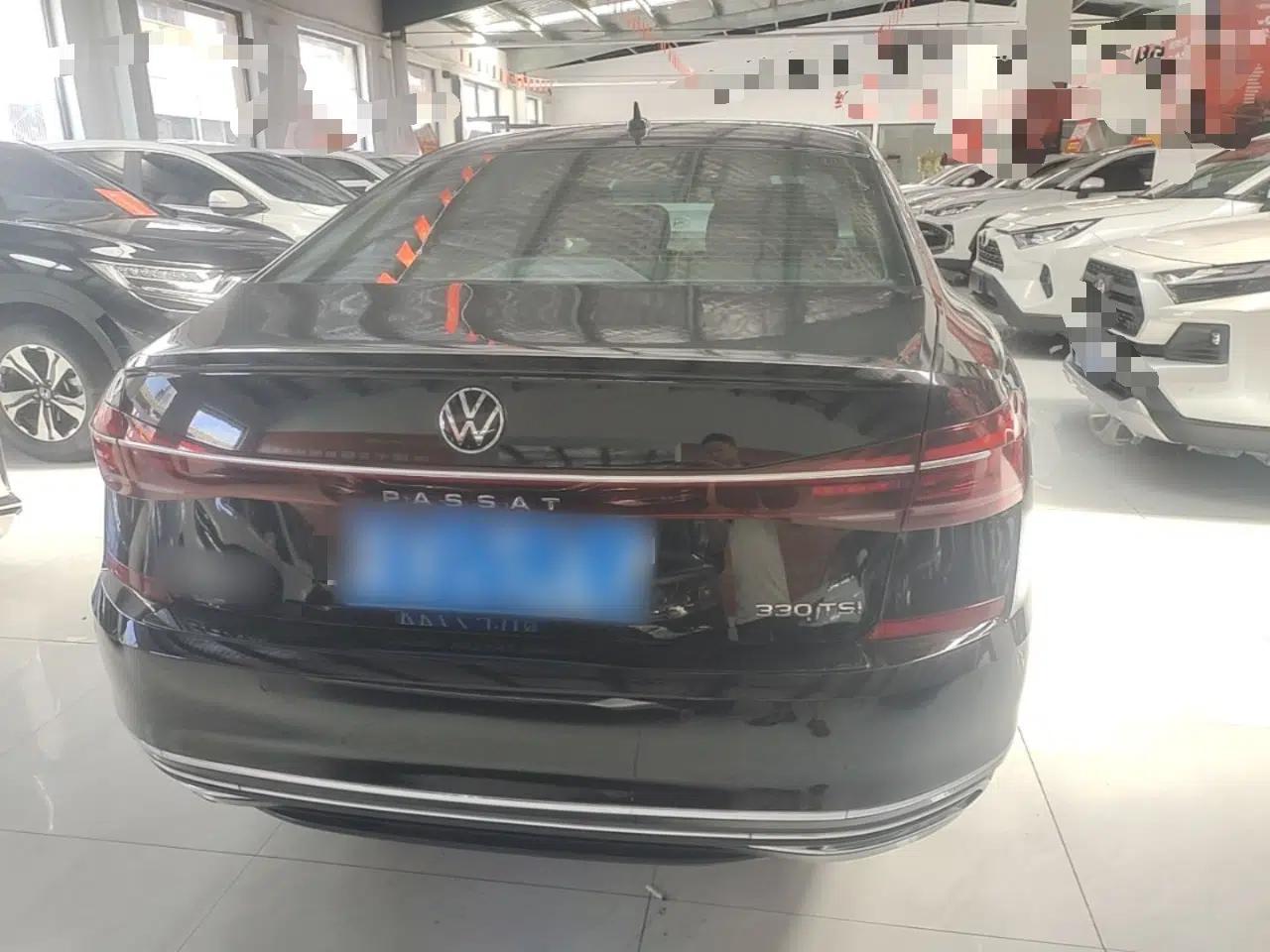 Volkswagen Passat 2023 Facelift 330TSI Luxury Edition — миниатюра 5