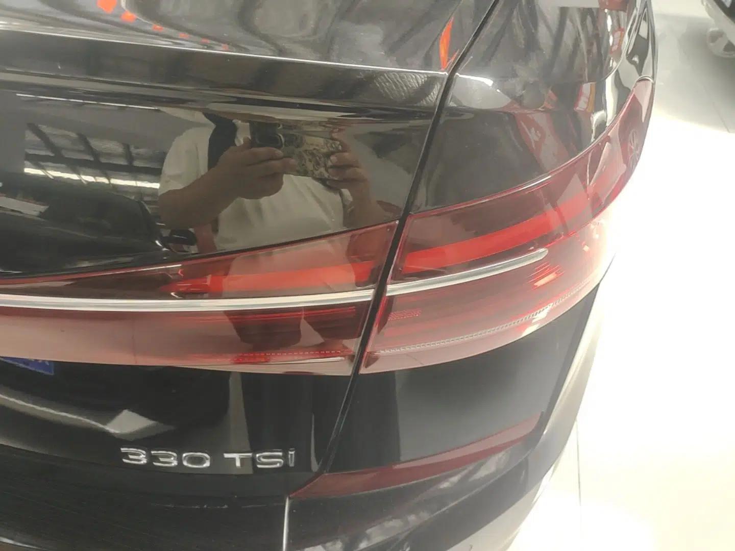 Volkswagen Passat 2023 Facelift 330TSI Luxury Edition — миниатюра 9