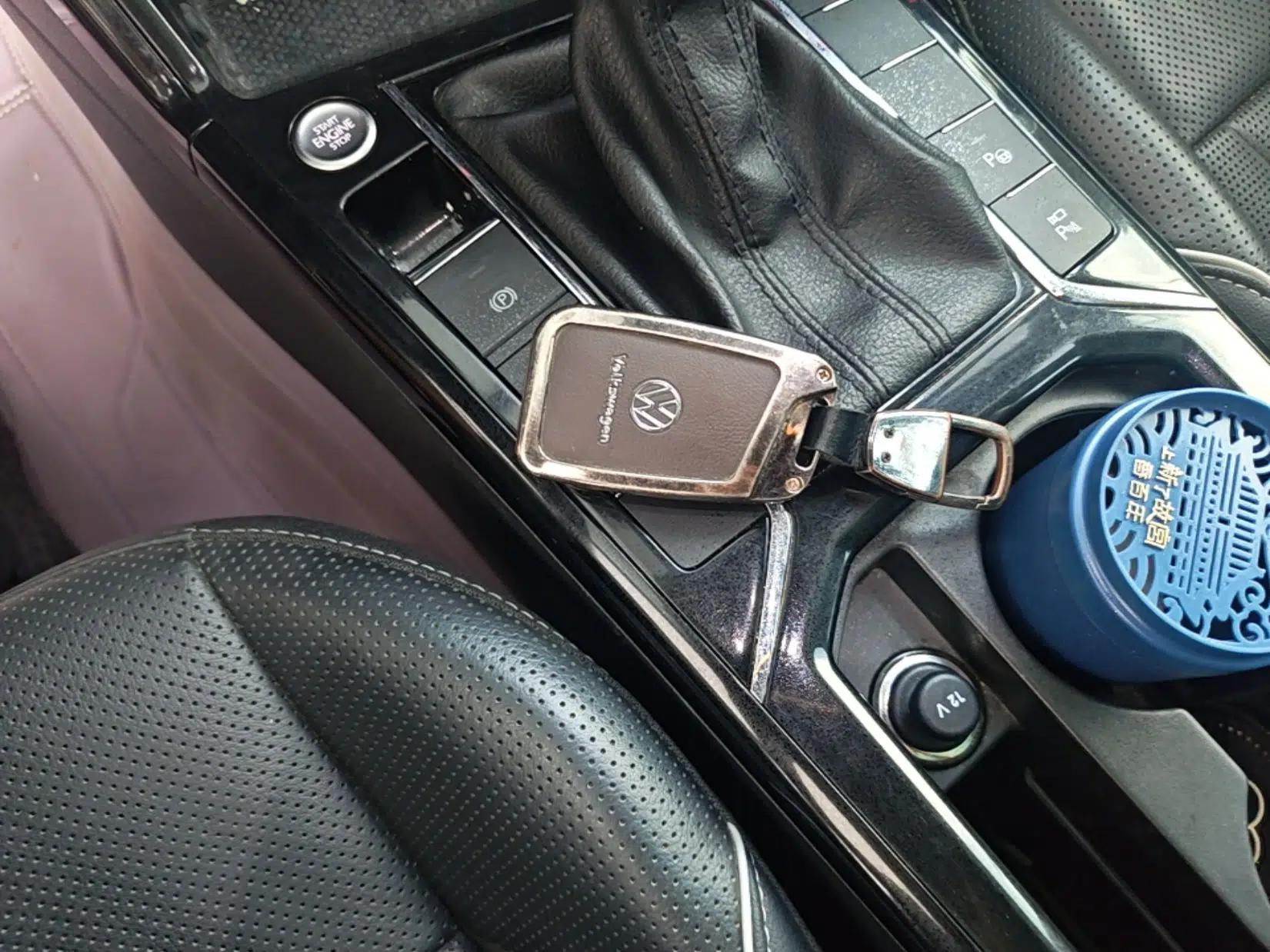 Volkswagen Passat 2023 Facelift 330TSI Luxury Edition — миниатюра 28