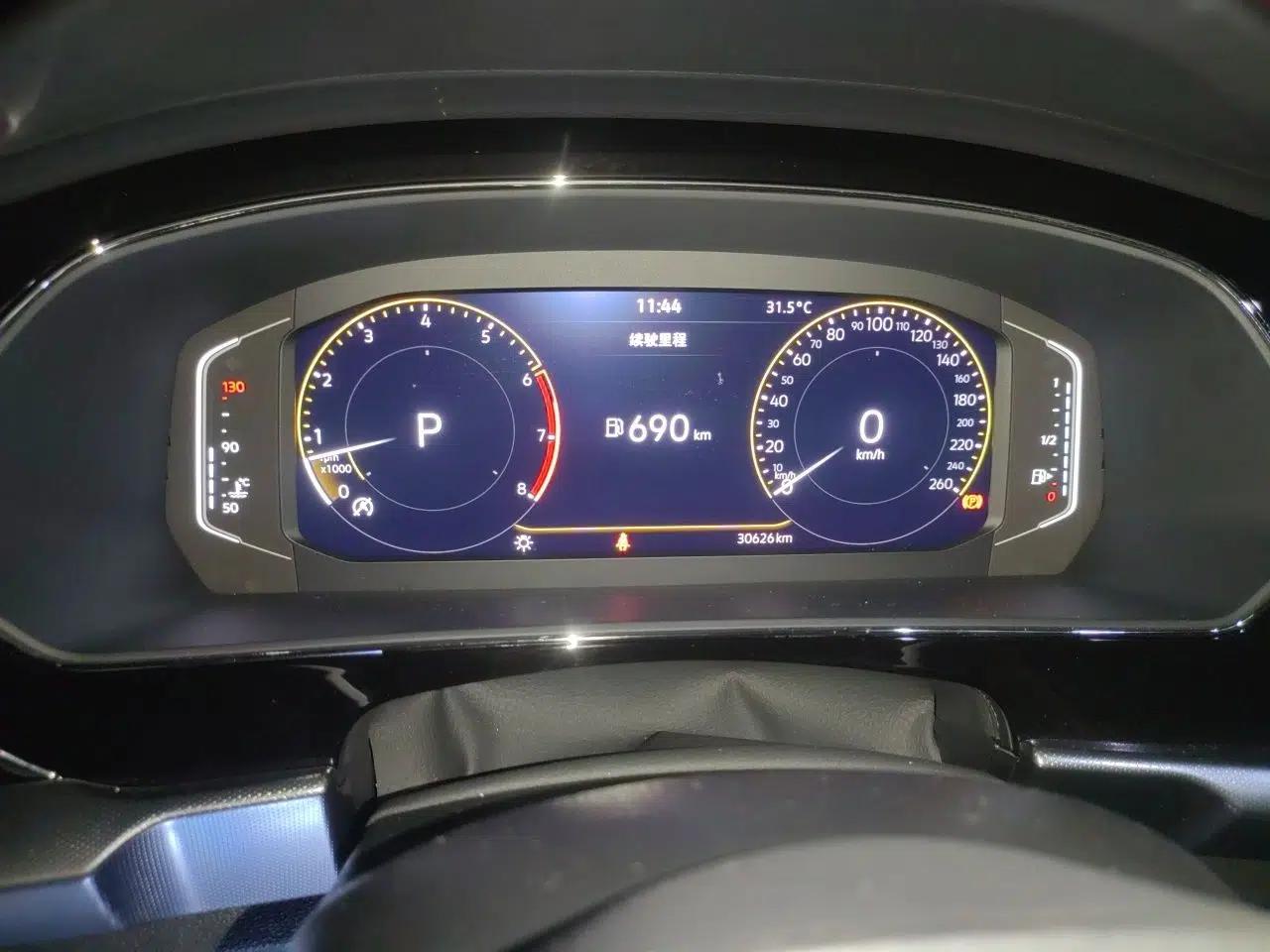 Volkswagen Passat 2025 Outstanding Model 380TSI Starry Dragon Edition — миниатюра 11