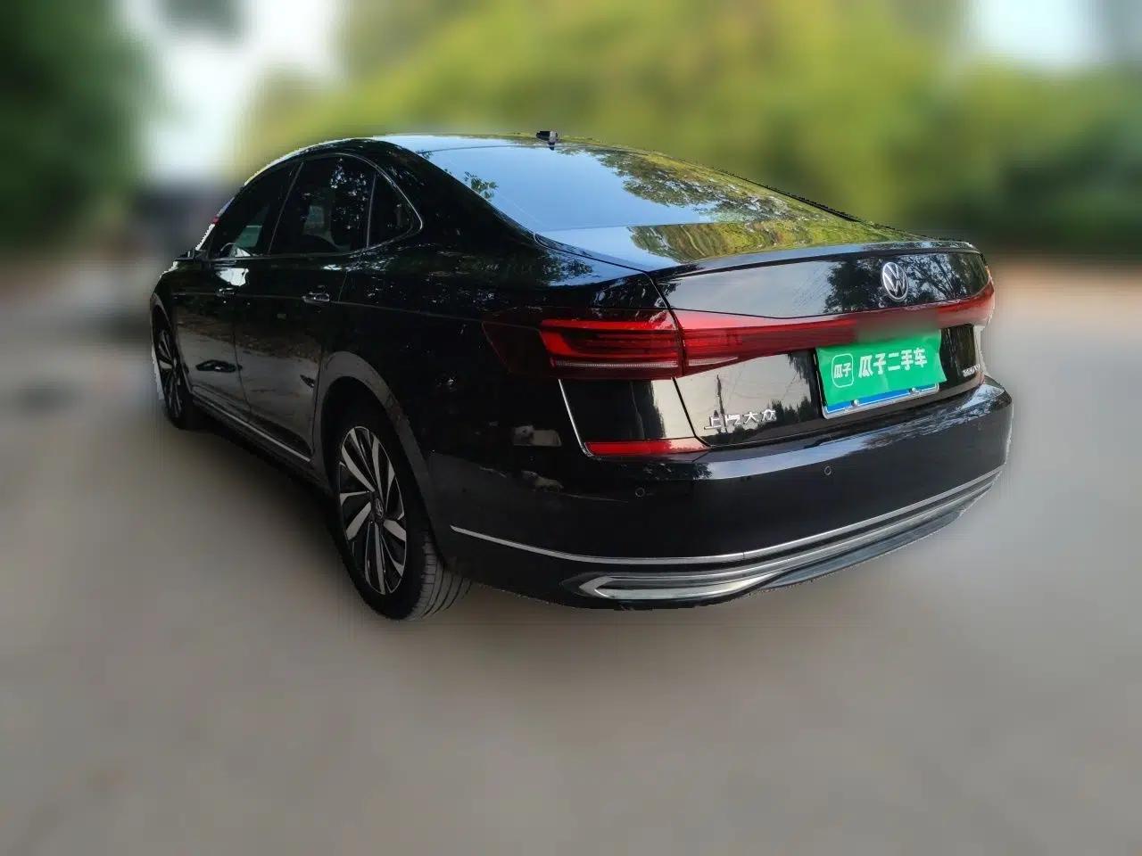 Volkswagen Passat 2024 380TSI Dragon Glory Edition — миниатюра 4