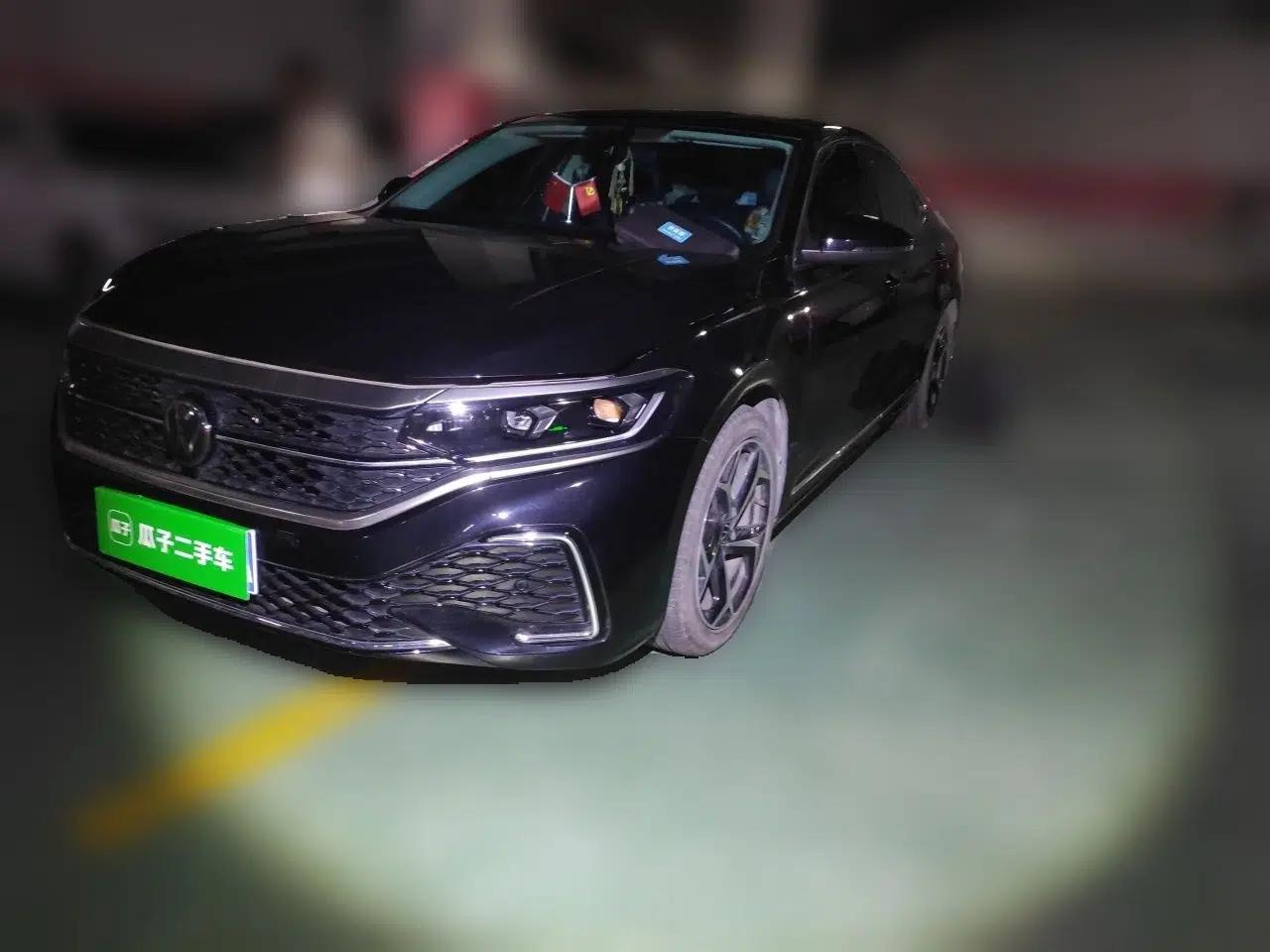 Volkswagen Passat 2023 Revised 330TSI Starry Elite Edition — миниатюра 1