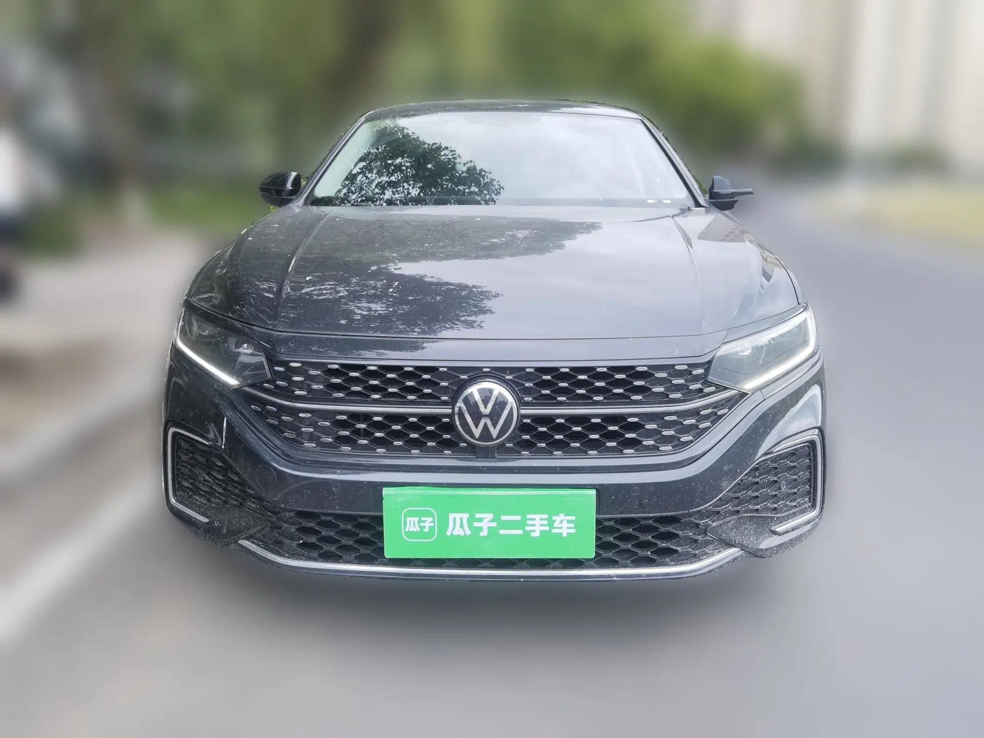 Volkswagen Passat 2022 330TSI Starry Elite Edition — миниатюра 2