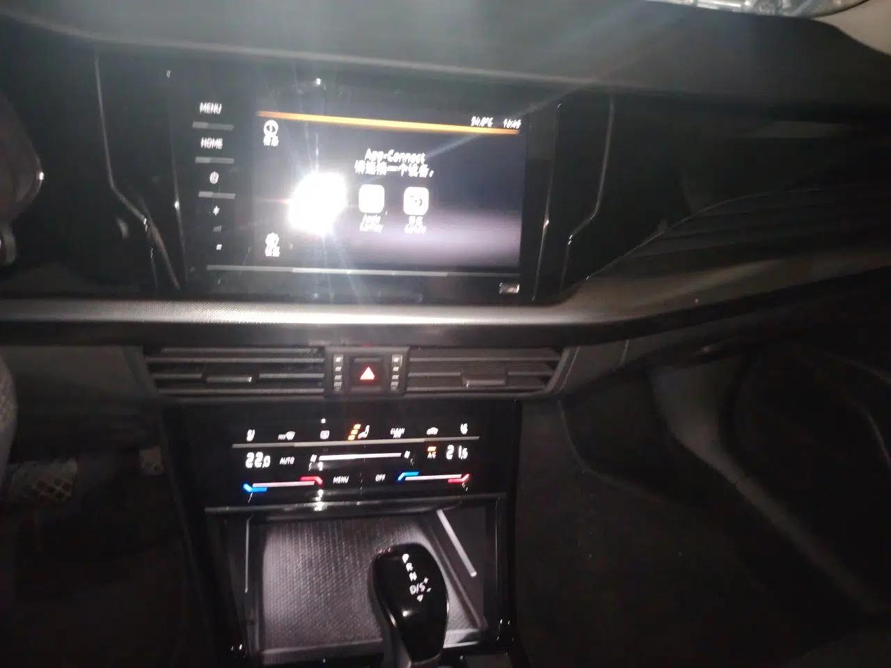 Volkswagen Passat 2024 280TSI Elite Edition — миниатюра 13