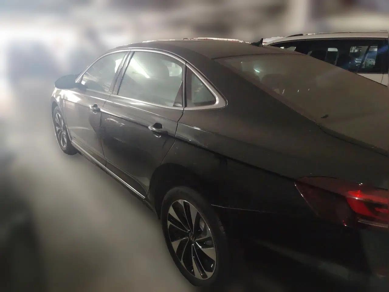 Volkswagen Passat 2024 280TSI Elite Edition — миниатюра 4
