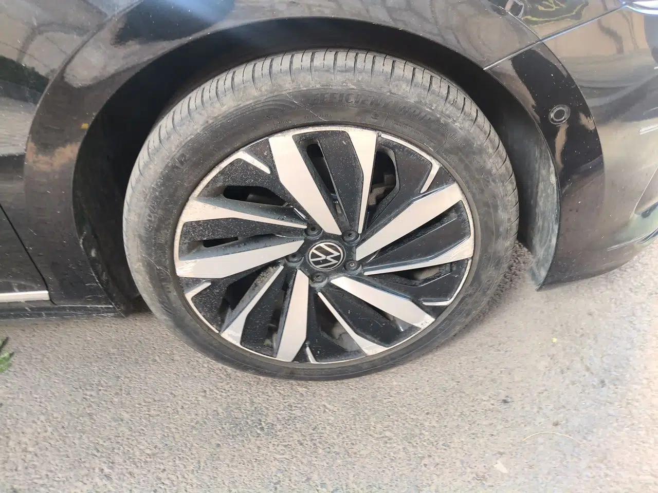 Volkswagen Passat 2023 330TSI Prestige Edition — миниатюра 8