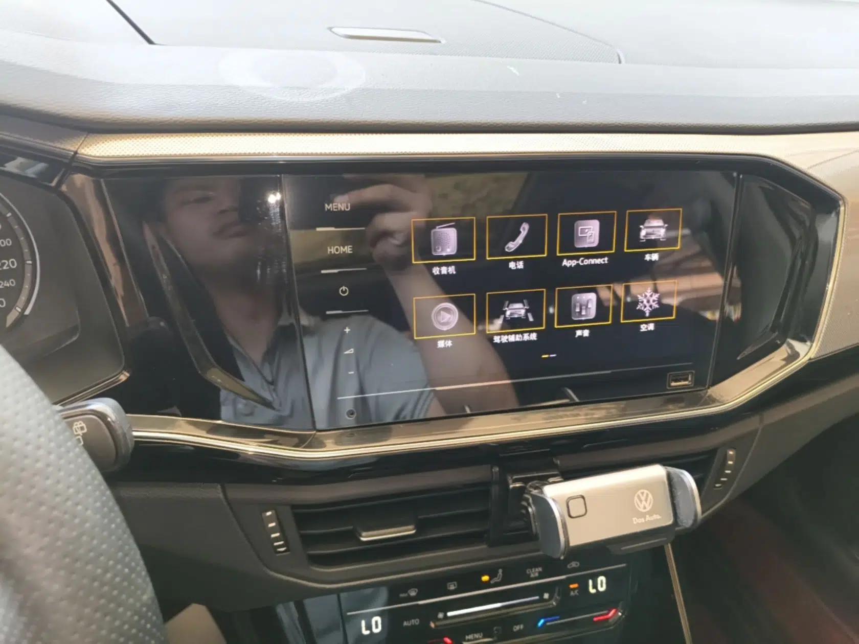 Volkswagen Tayron 2020 330TSI Two-Wheel Drive Luxury Smart Connectivity Version — миниатюра 23