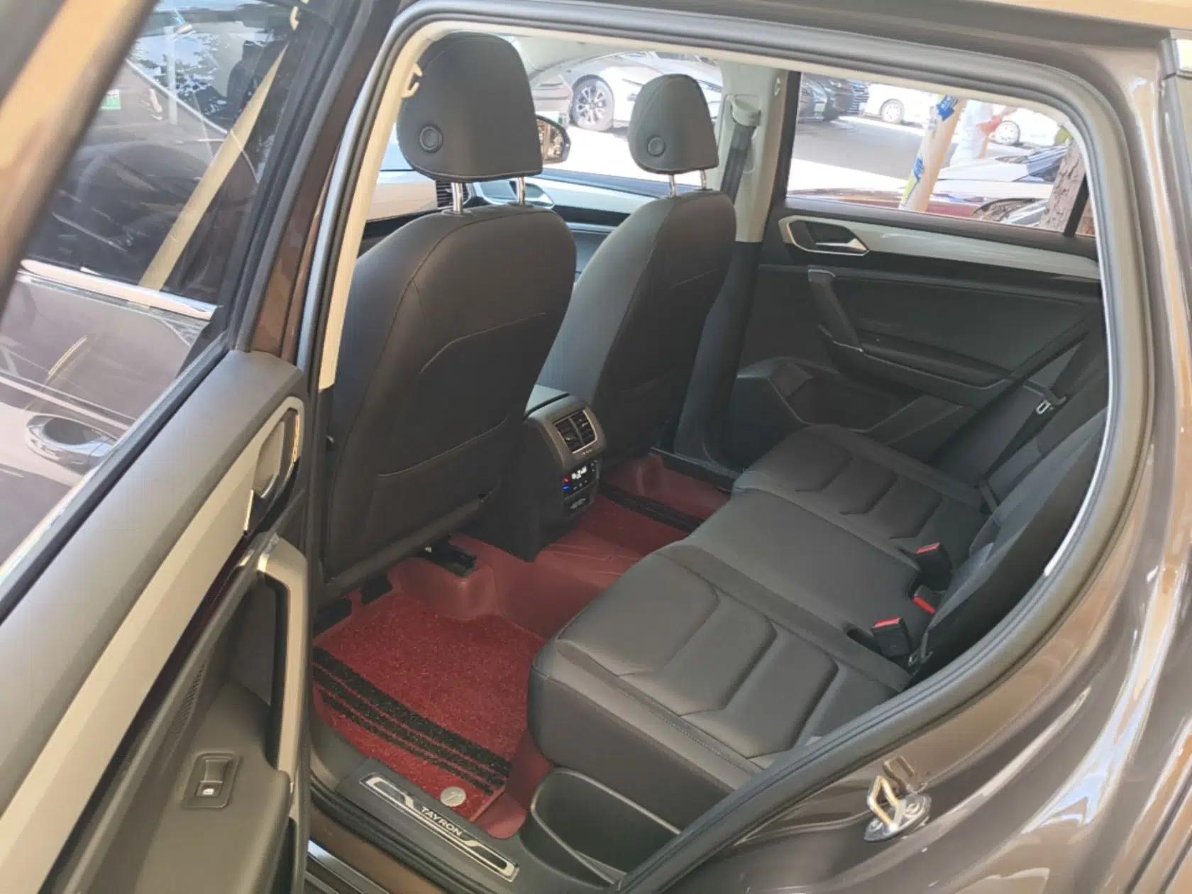 Volkswagen Tayron 2020 330TSI Two-Wheel Drive Luxury Smart Connectivity Version — миниатюра 28