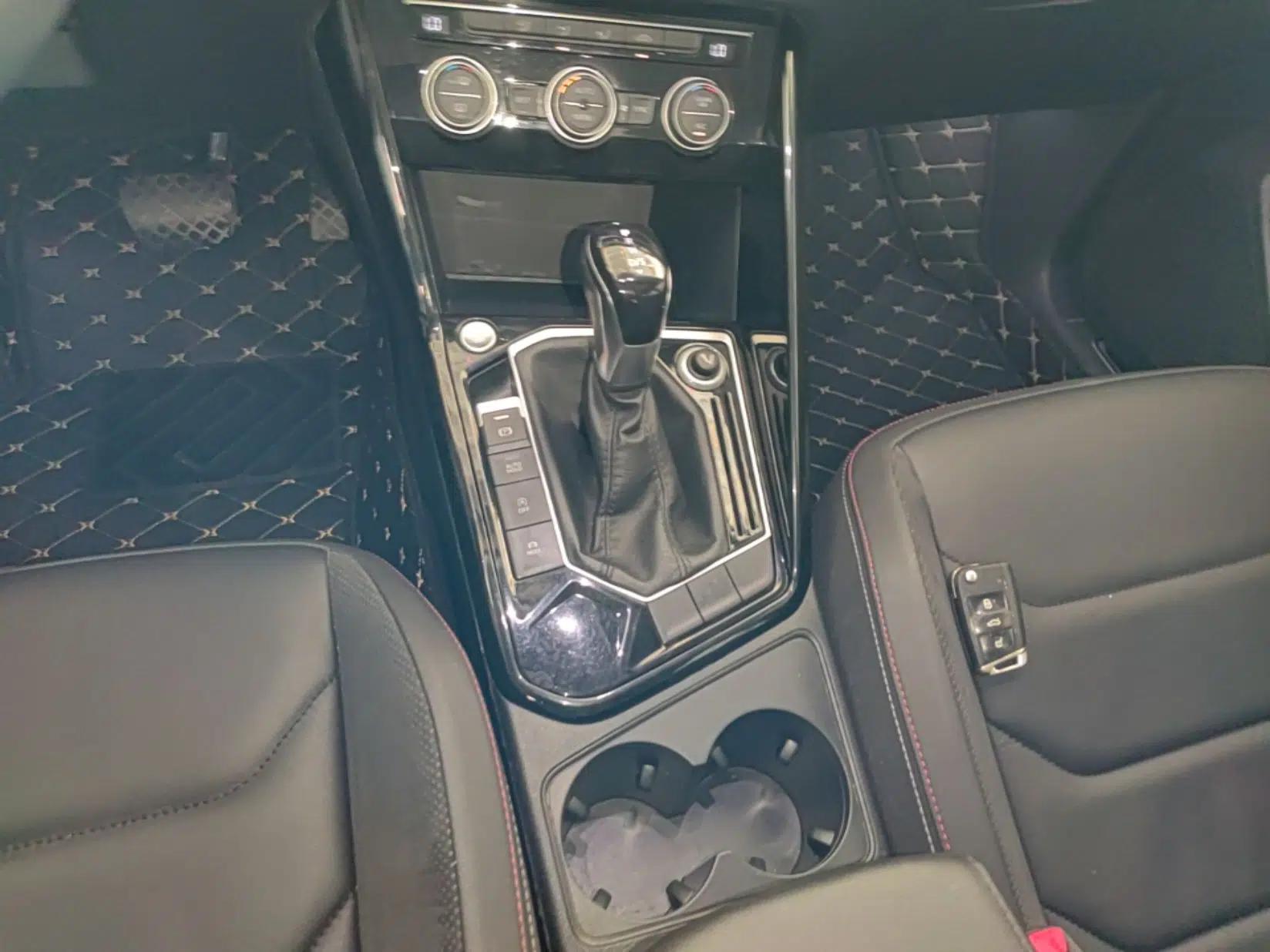 Volkswagen Tayron 2019 330TSI Two-Wheel Drive Luxury Model China VI Standard — миниатюра 16