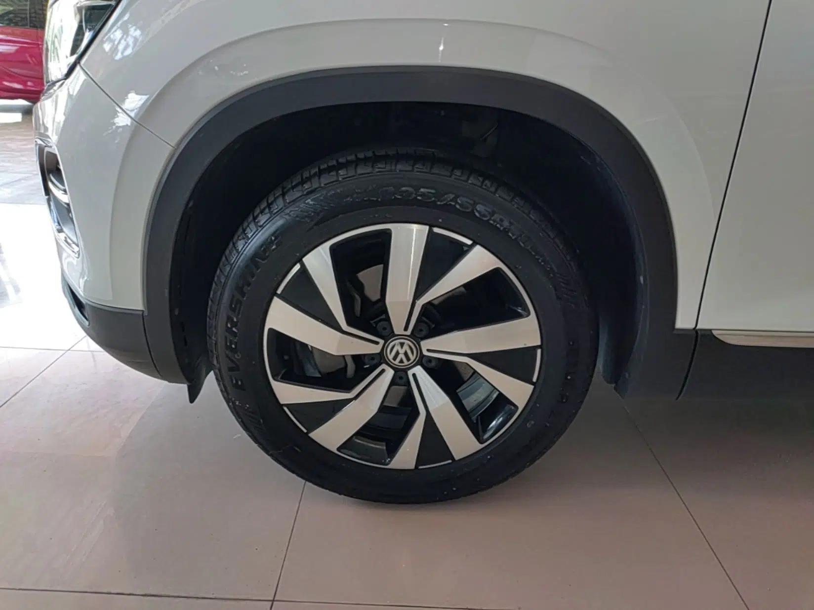 Volkswagen Tayron 2019 330TSI Two-Wheel Drive Luxury Model China VI Standard — миниатюра 10
