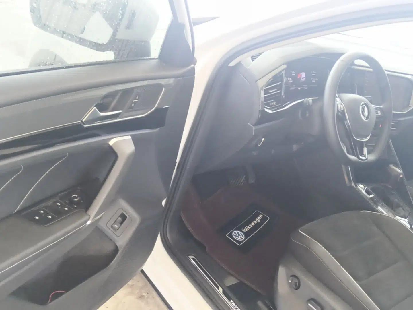 Volkswagen Tayron 2020 330TSI Two-Wheel Drive Luxury Connected Pro Edition — миниатюра 18