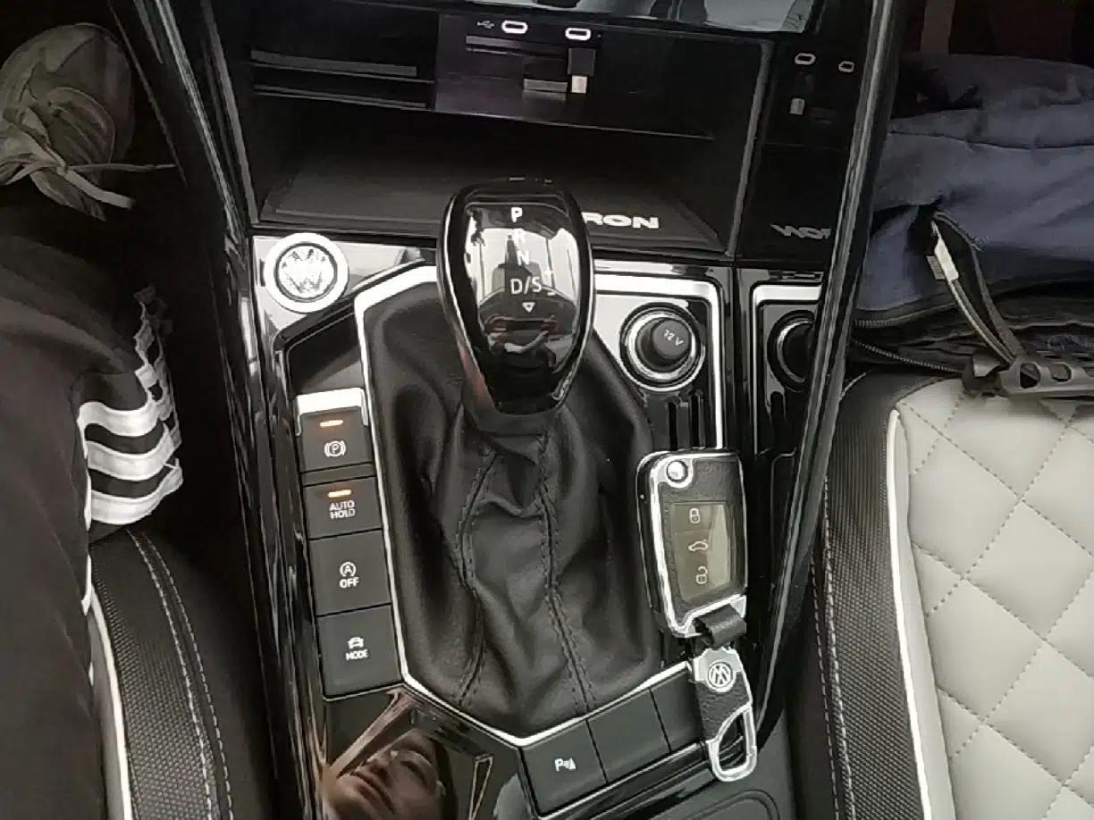 Volkswagen Tayron 2023 330TSI Two-Wheel-Drive Luxury Plus Advanced Version — миниатюра 16
