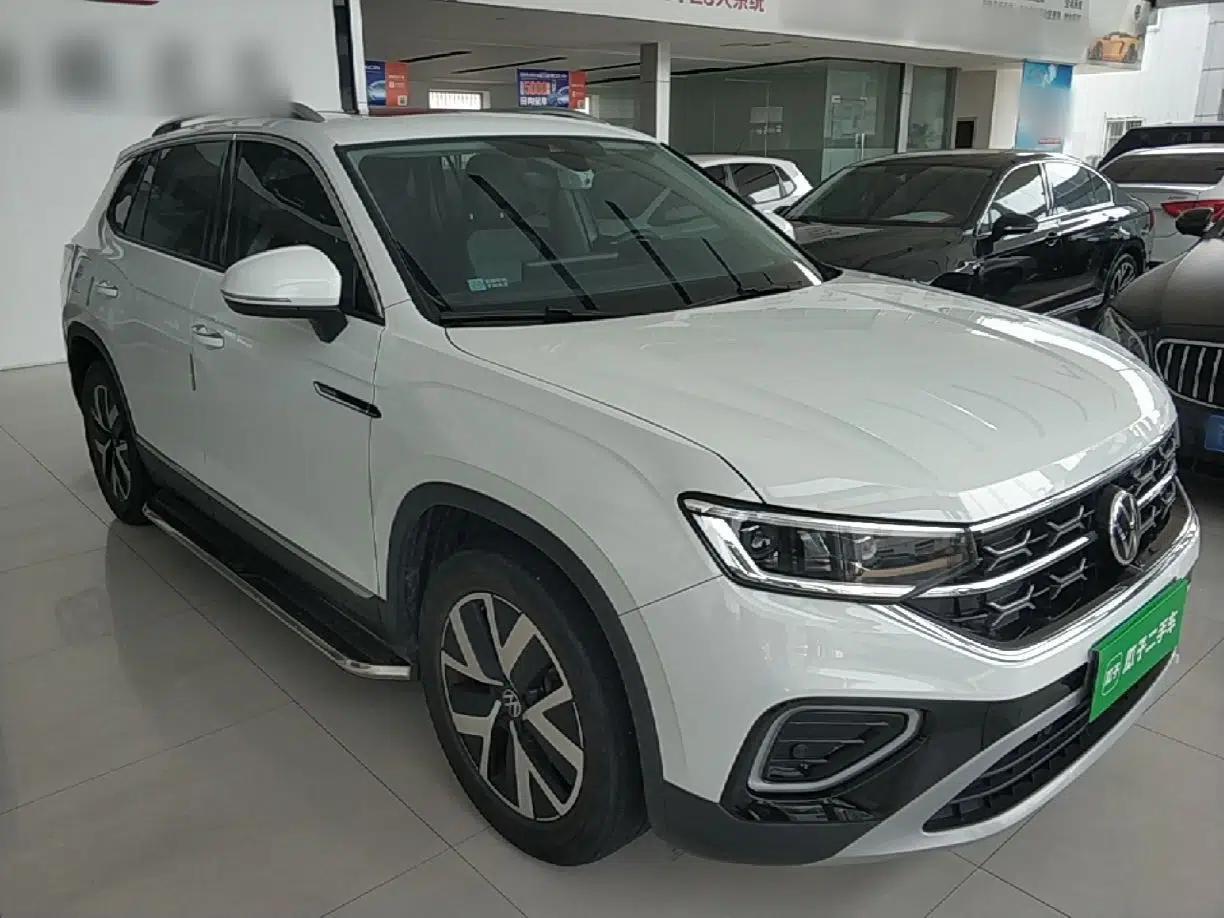 Volkswagen Tayron 2023 330TSI Two-Wheel-Drive Luxury Plus Advanced Version — миниатюра 3
