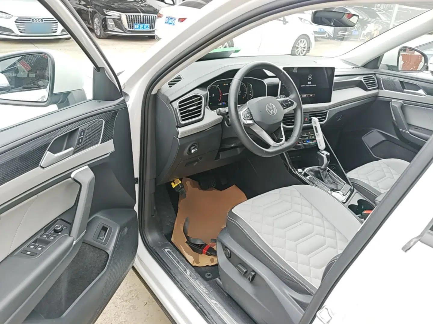Volkswagen Tayron 2024 300TSI Two-Wheel-Drive Luxury Plus Advanced Version — миниатюра 18