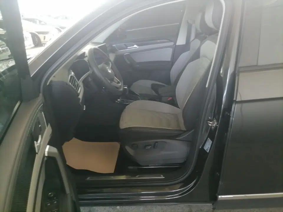 Volkswagen Tayron 2024 330TSI Two-Wheel Drive Luxury Plus Advanced Version — миниатюра 17