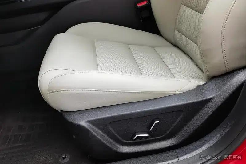 Geely Binrui 2018 14T CVT Binzhi Edition — миниатюра 18