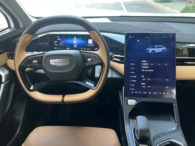 Geely Boyue L 2023 1.5TD DCT Premium Edition — миниатюра 10