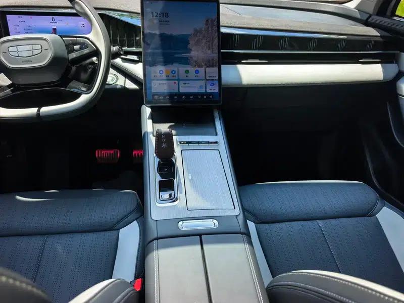 Geely Boyue L 2023 1.5TD DCT Premium Edition — миниатюра 10