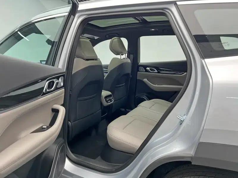 Geely Boyue L 2025 Fourth Generation 1.5TD DCT (Mountain and River) — миниатюра 18