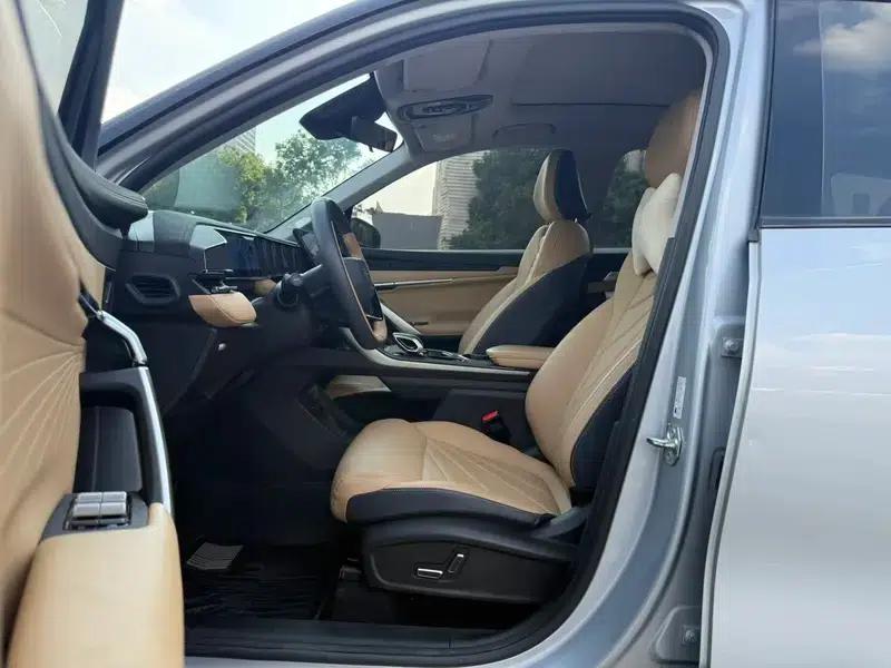 Geely Boyue L 2023 1.5TD DCT Premium Edition — миниатюра 16