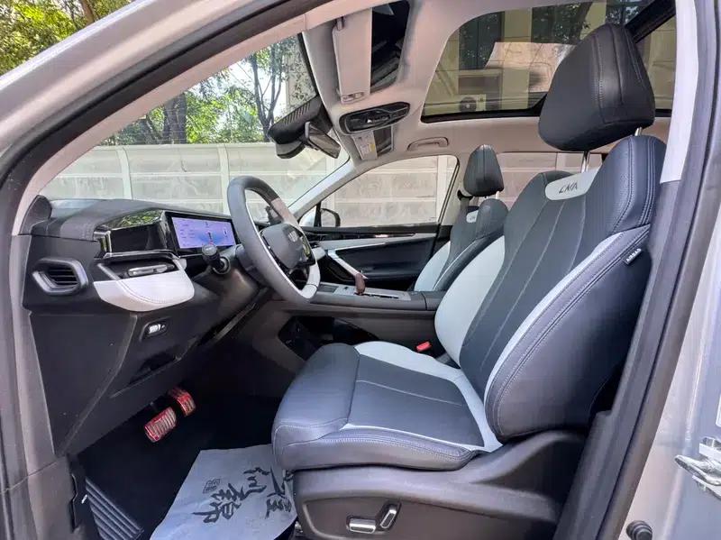 Geely Boyue L 2024 1.5TD DCT Premium Edition — миниатюра 16
