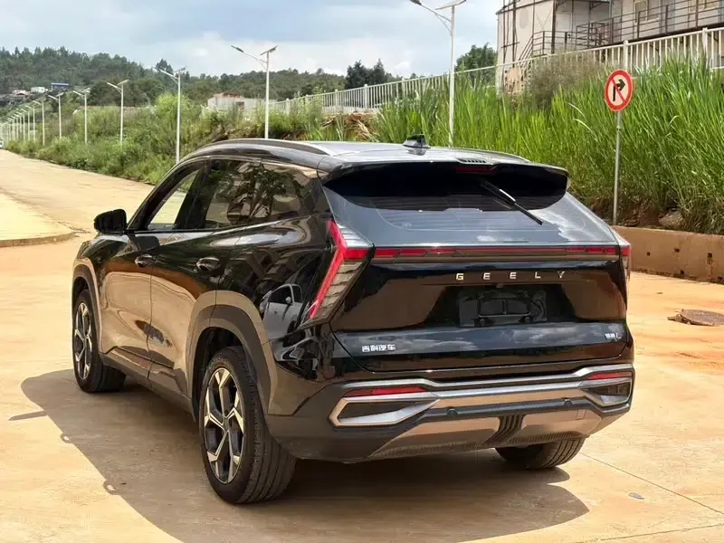 Geely Boyue L 2023 1.5TD DCT Premium Edition — миниатюра 4