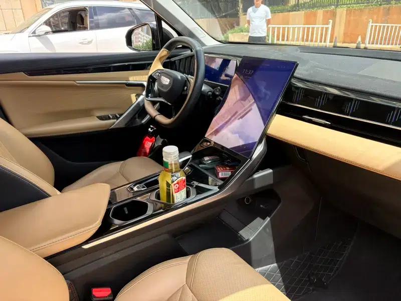 Geely Boyue L 2023 1.5TD DCT Premium Edition — миниатюра 9