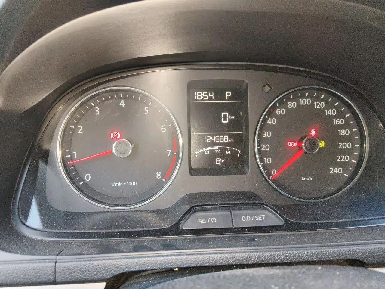 Volkswagen Lavida 2013 1.4TSI DSG Comfort Edition — миниатюра 12