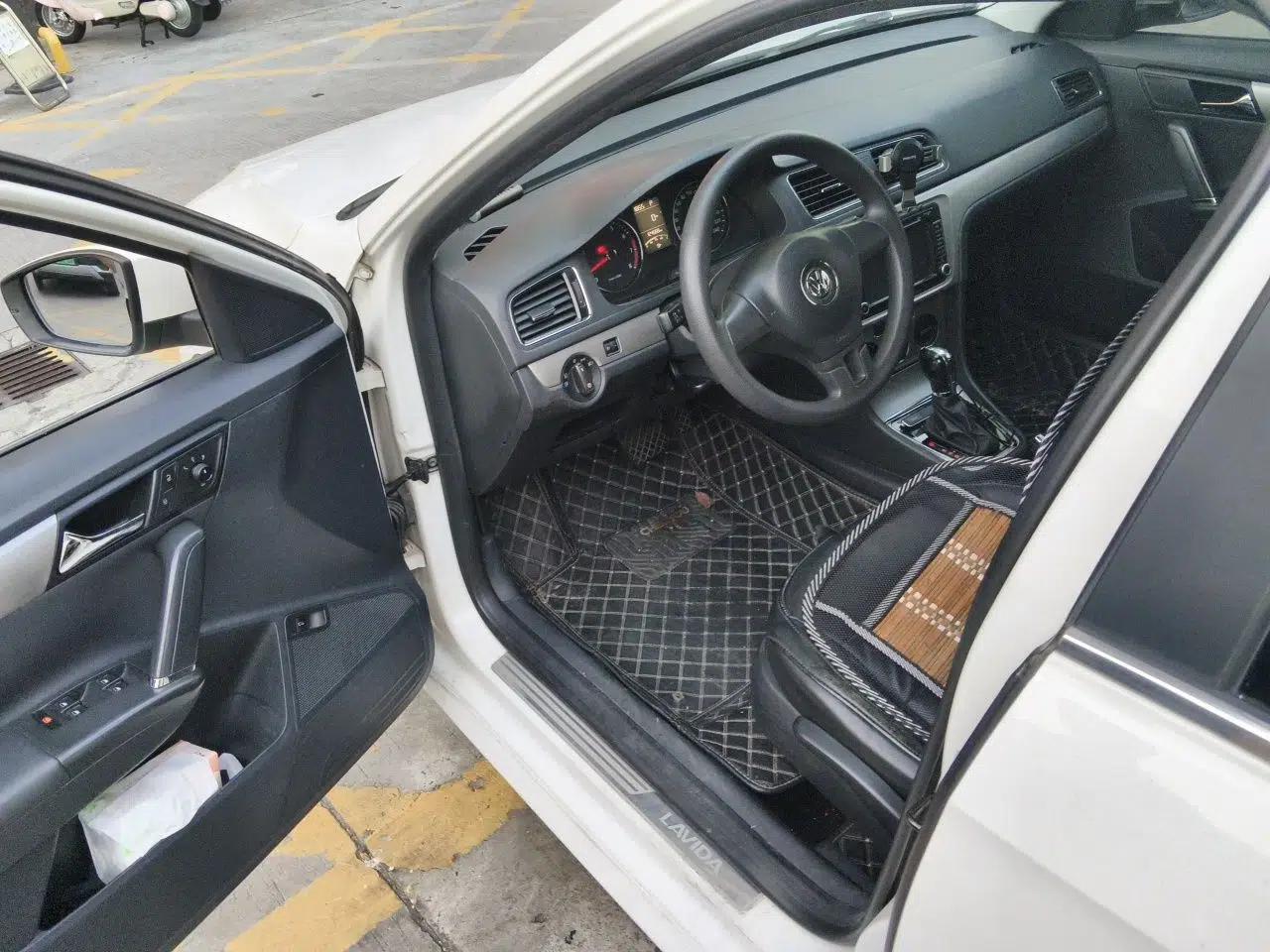 Volkswagen Lavida 2013 1.4TSI DSG Comfort Edition — миниатюра 16