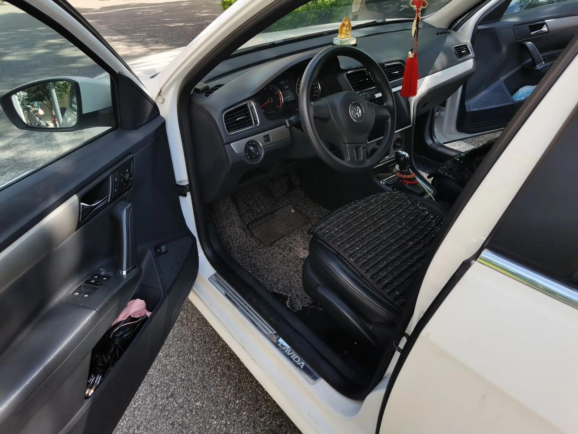 Volkswagen Lavida 2013 1.4TSI DSG Comfort Edition — миниатюра 16