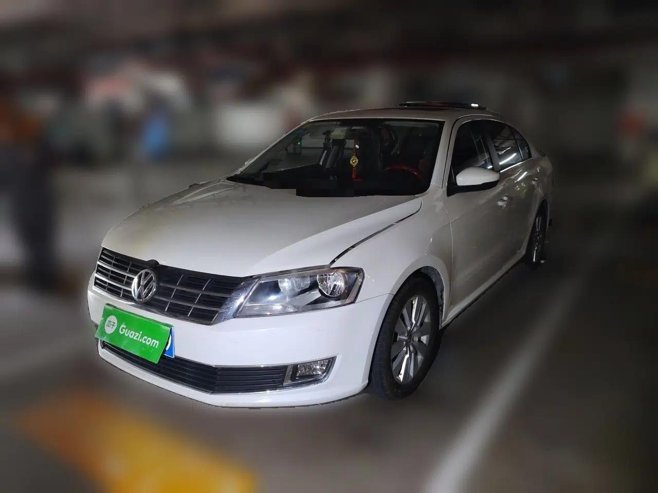 Volkswagen Lavida 2013 Restyled Classic 1.6L Manual Comfort Edition — миниатюра 1