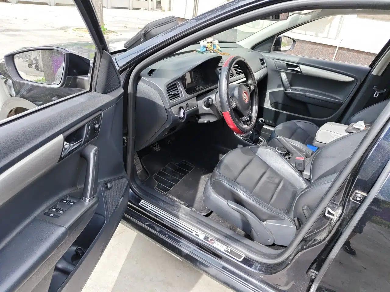 Volkswagen Lavida 2013 Restyled Classic 1.6L Manual Comfort Edition — миниатюра 16