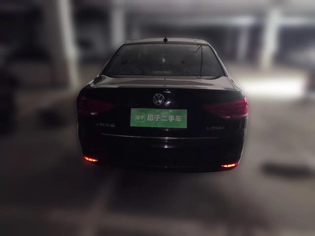 Volkswagen Lavida 2015 1.6L Automatic Comfort Edition — миниатюра 5