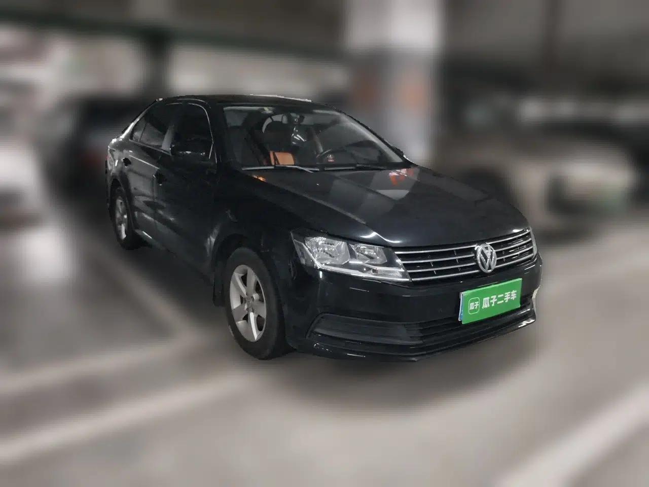 Volkswagen Lavida 2015 1.6L Automatic Fashion Edition — миниатюра 3