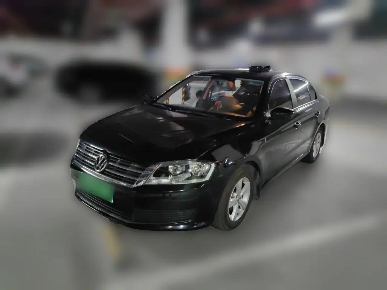 Volkswagen Lavida 2013 Revised Classic 1.6L Automatic Fashion Edition — миниатюра 1