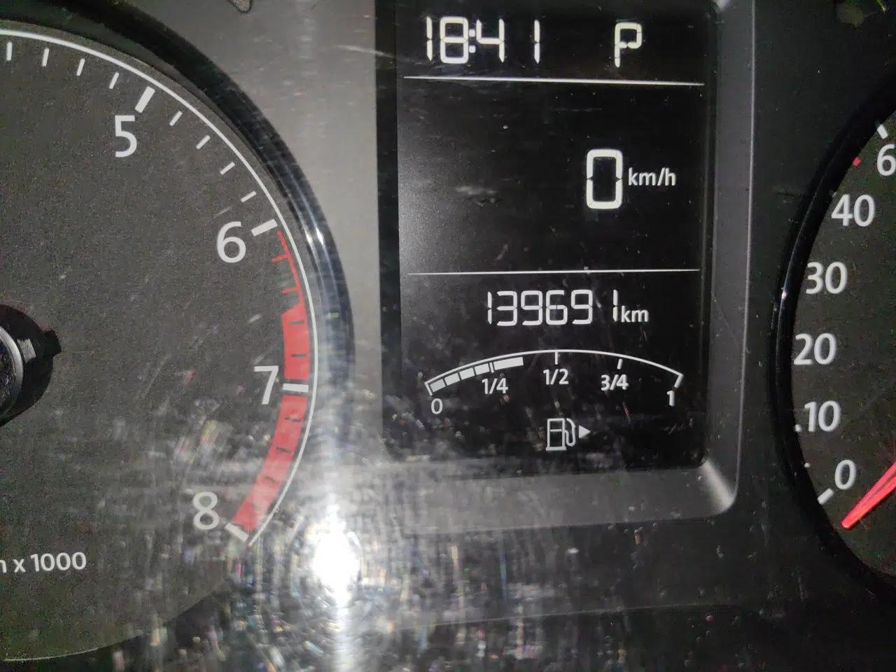 Volkswagen Lavida 2013 Revised Classic 1.6L Automatic Fashion Edition — миниатюра 9
