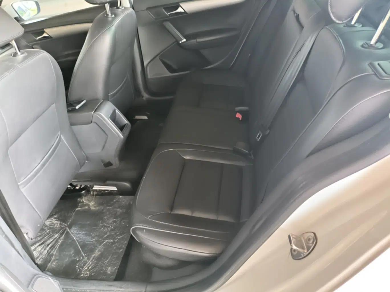 Volkswagen Lavida 2013 Restyled Classic 1.6L Manual Comfort Edition — миниатюра 20