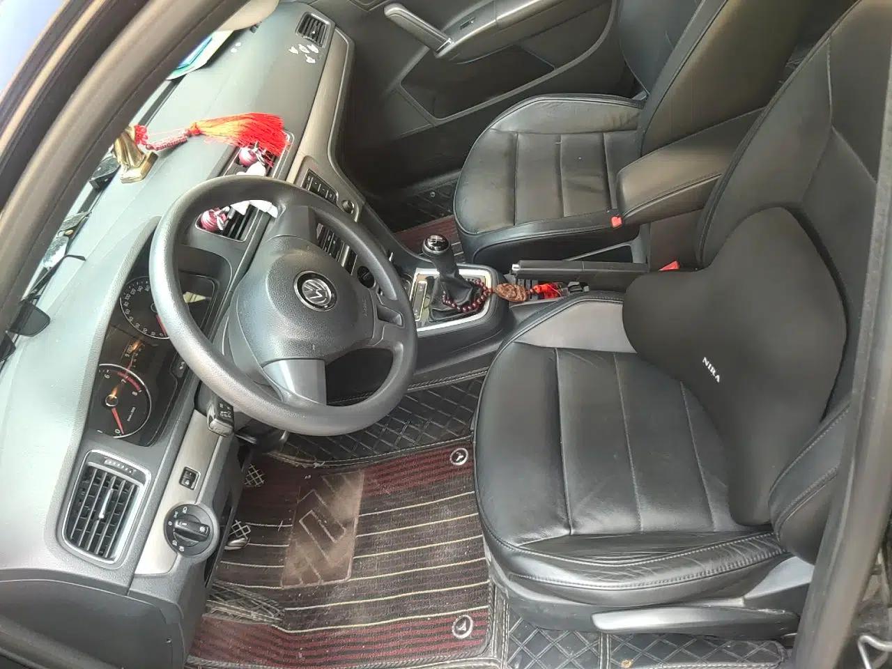 Volkswagen Lavida 2013 Restyled Classic 1.6L Manual Comfort Edition — миниатюра 15