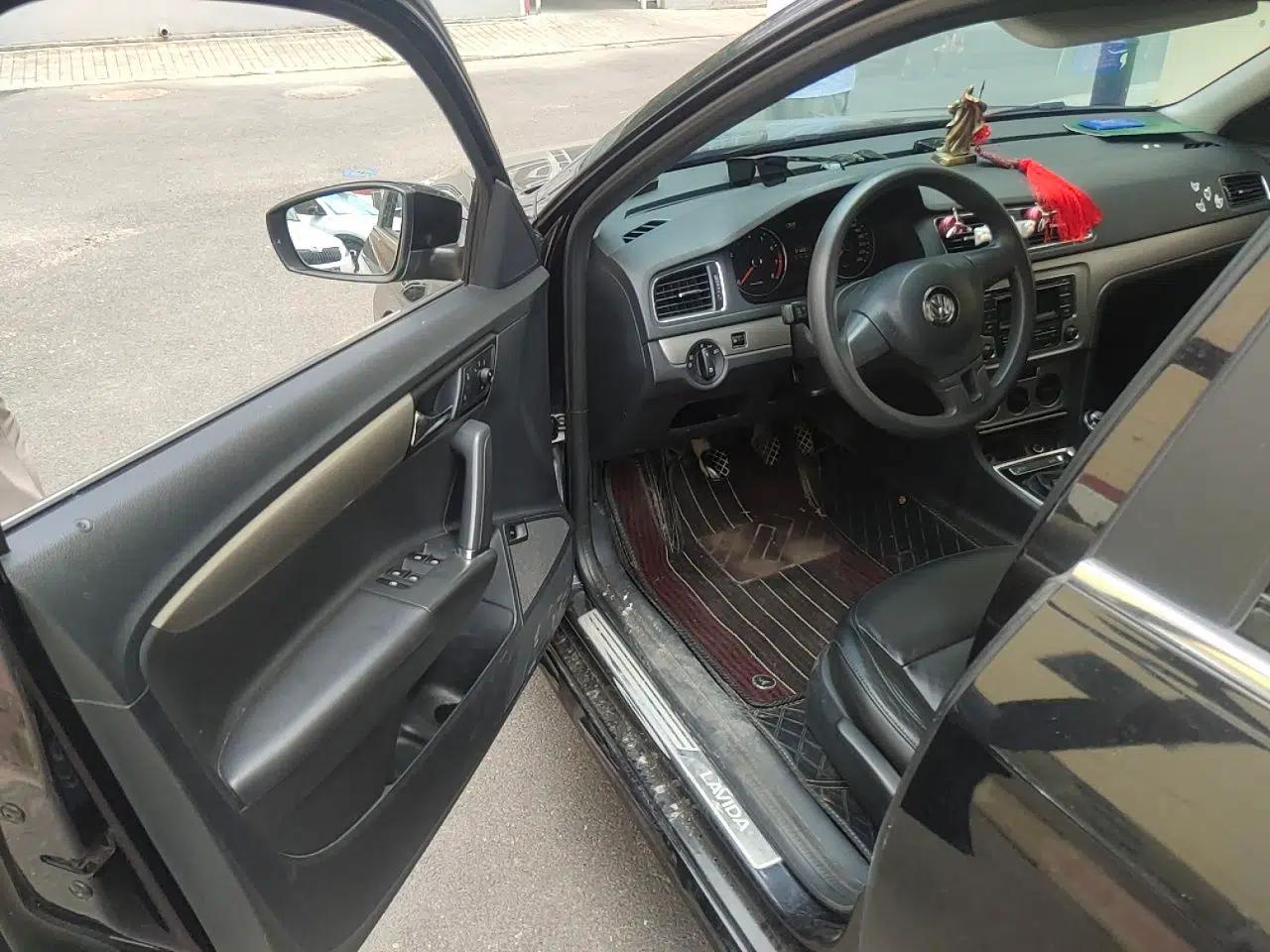 Volkswagen Lavida 2013 Restyled Classic 1.6L Manual Comfort Edition — миниатюра 16