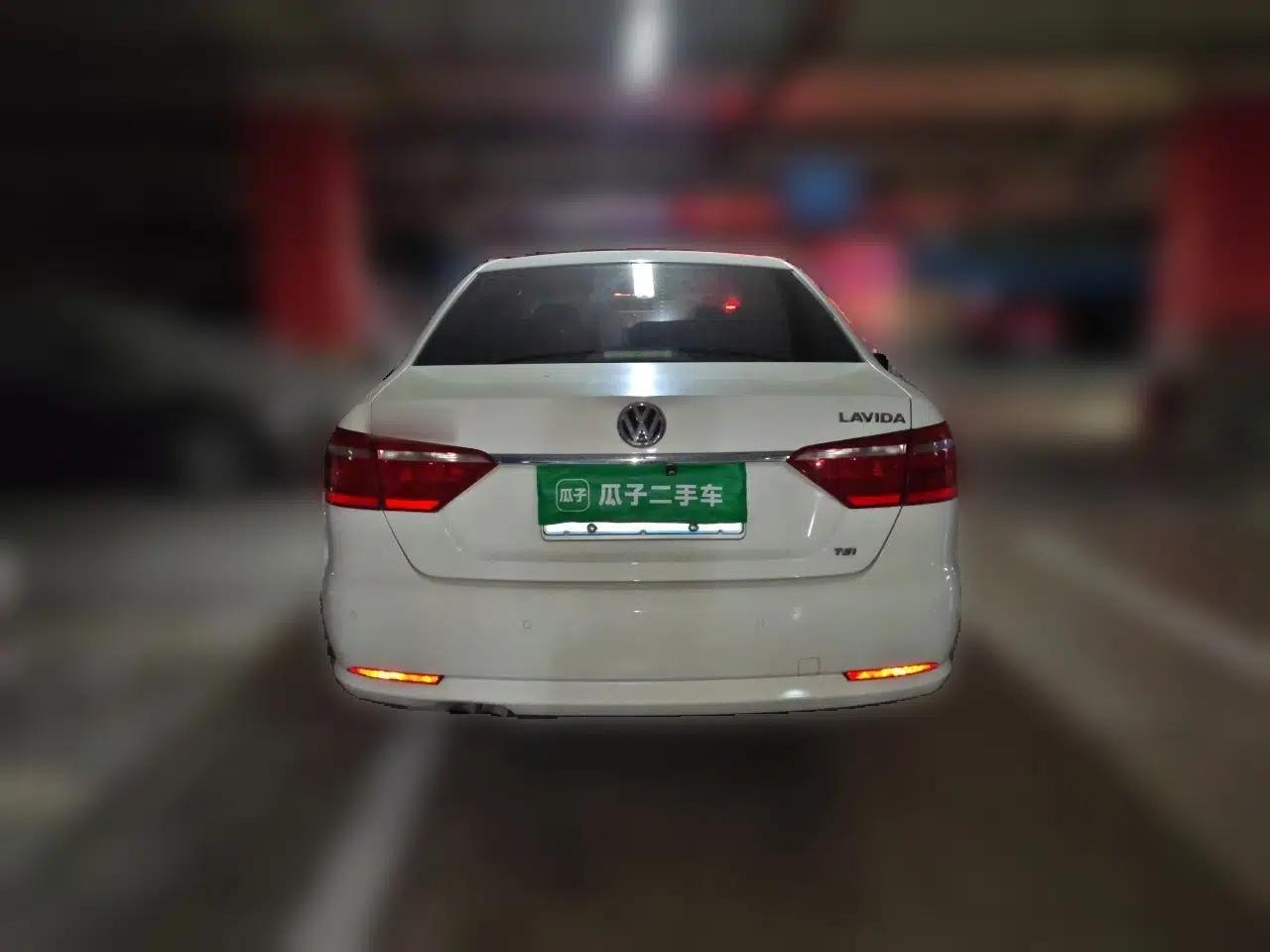 Volkswagen Lavida 2013 1.4TSI DSG Comfort Edition — миниатюра 5