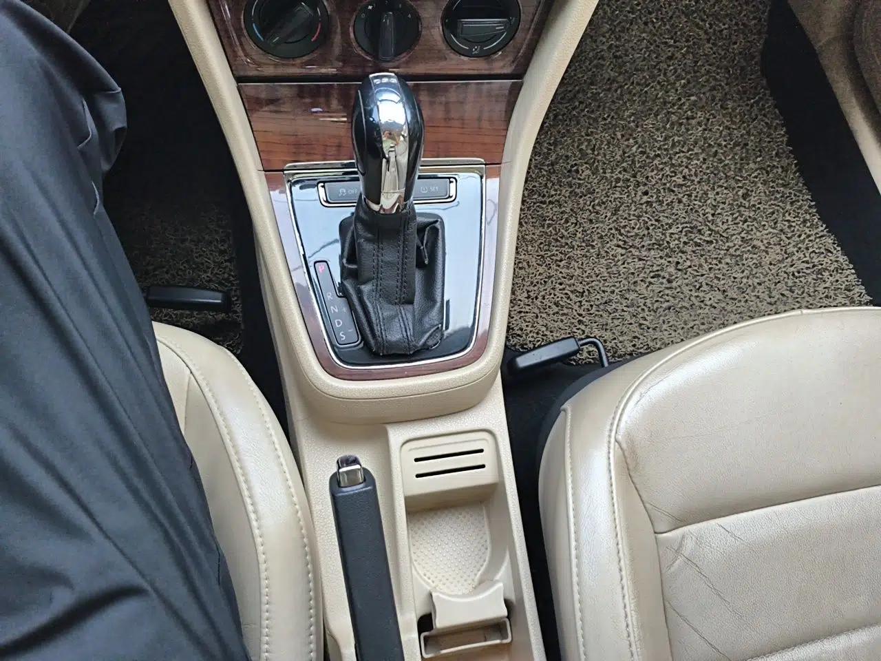 Volkswagen Lavida 2013 Revised Version 1.4 TSI DSG Comfort Edition — миниатюра 14