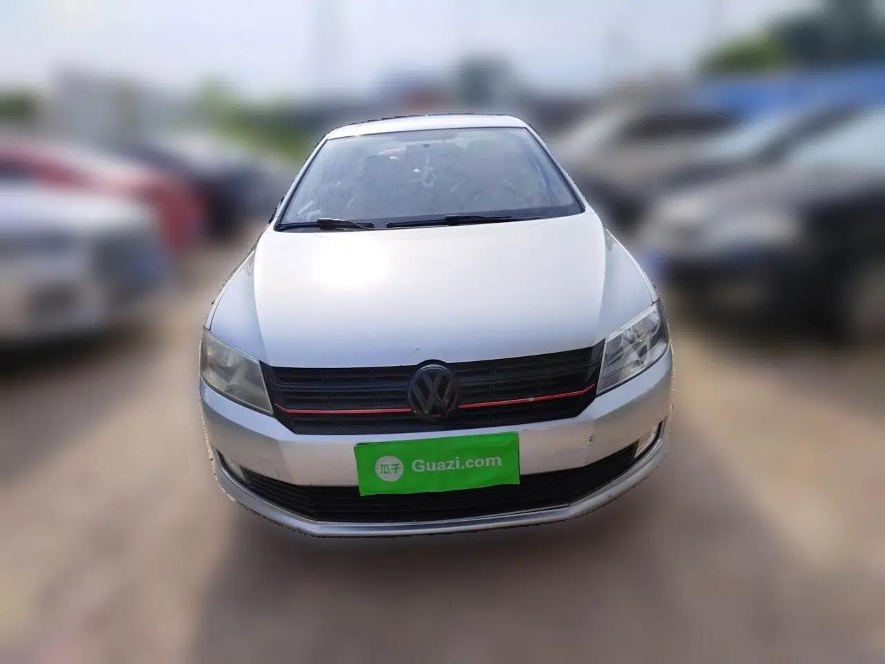Volkswagen Lavida 2013 Revised Version 1.4 TSI Manual Comfort Edition — миниатюра 2