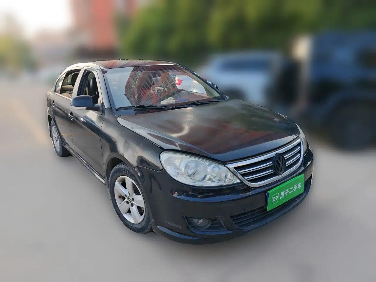 Volkswagen Lavida 2013 Classic 1.6L Manual Fashion Edition — миниатюра 3