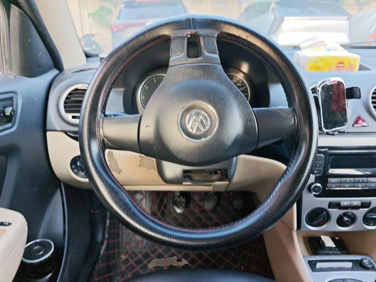 Volkswagen Lavida 2013 Classic 1.6L Manual Fashion Edition — миниатюра 10