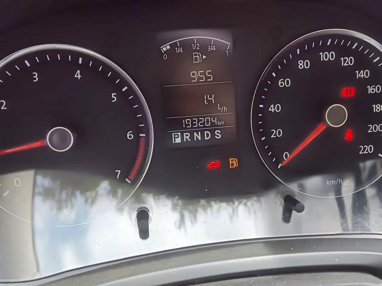 Volkswagen Lavida 2011 1.6L Automatic Pinxuan Edition — миниатюра 12
